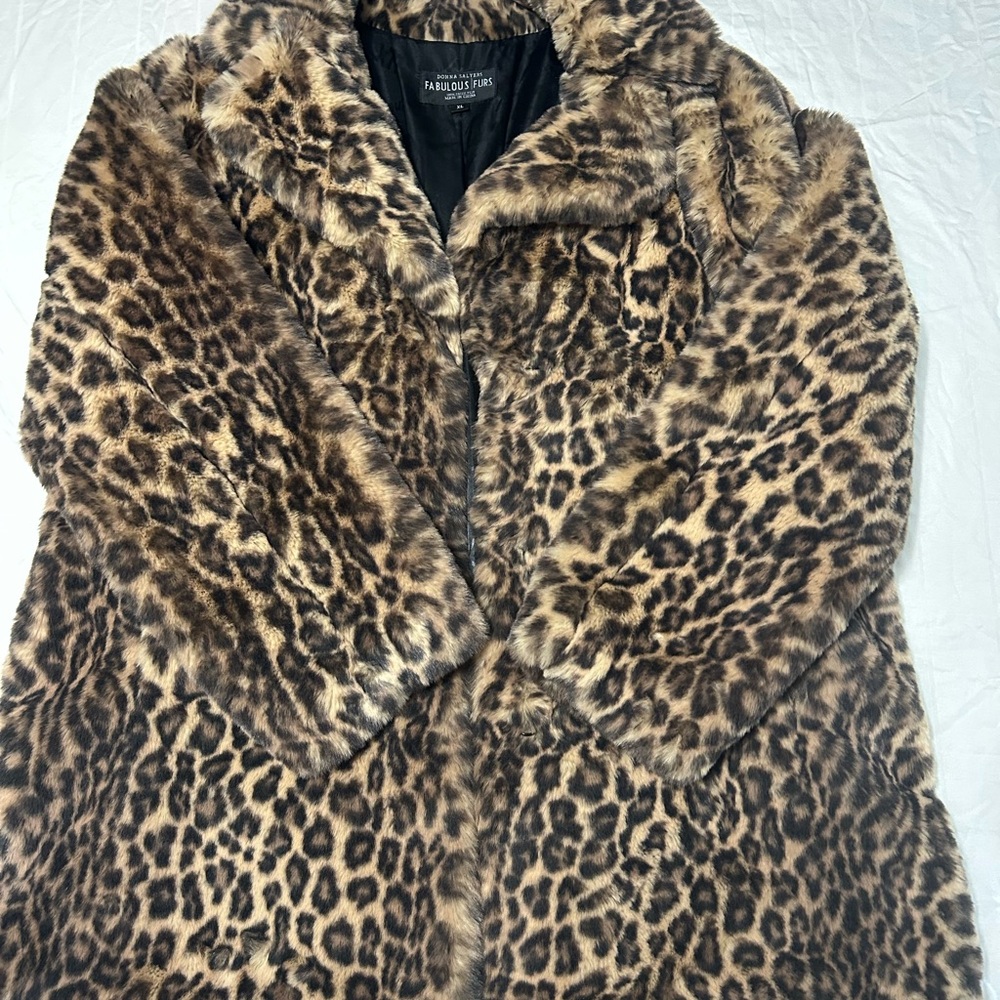 Fabulous Furs Women's Brown Leopard Print Coat